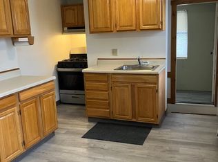 33 Taylor St, Waltham, MA 02453