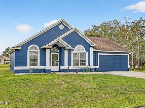 4th image of 239 Avens Rd NE