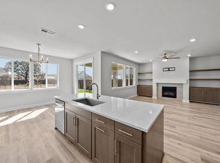 4246 SW 47th Pl, Redmond, OR 97756