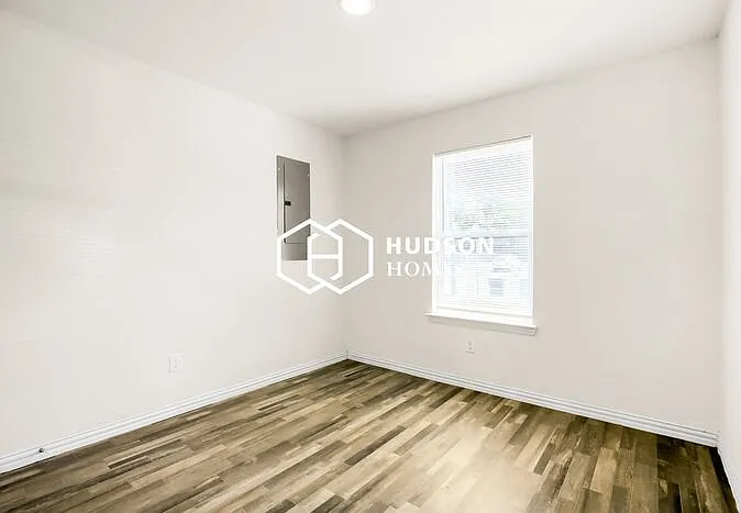 2912 Walnut St — Photo 10