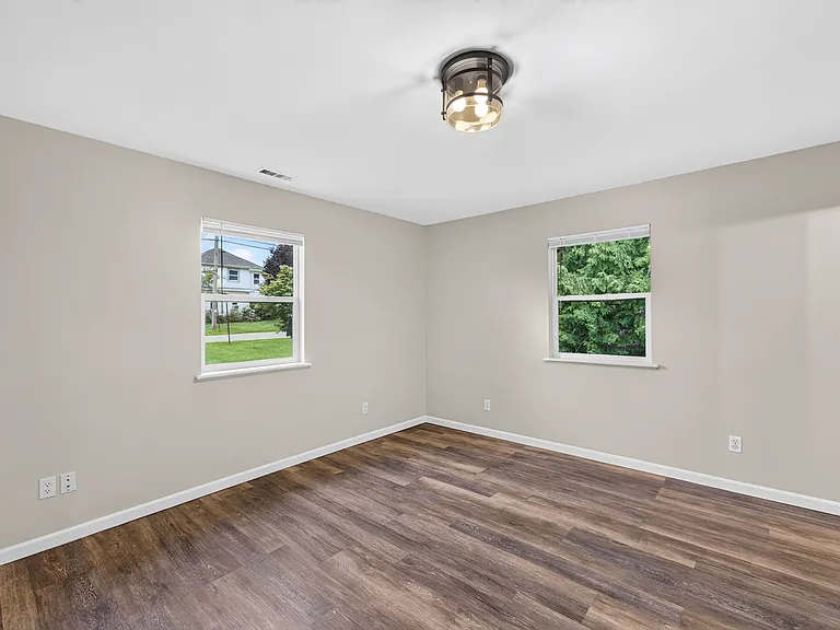 334 E Hunt Ave — Photo 12