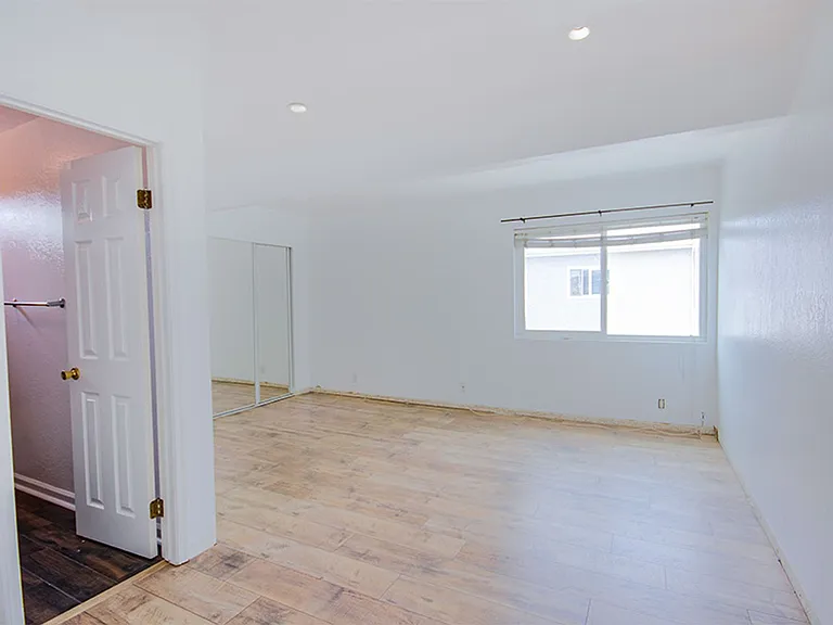 16821 Green Ln #B — Photo 13