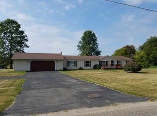 4161 W Shore Dr, Bremen, IN 46506