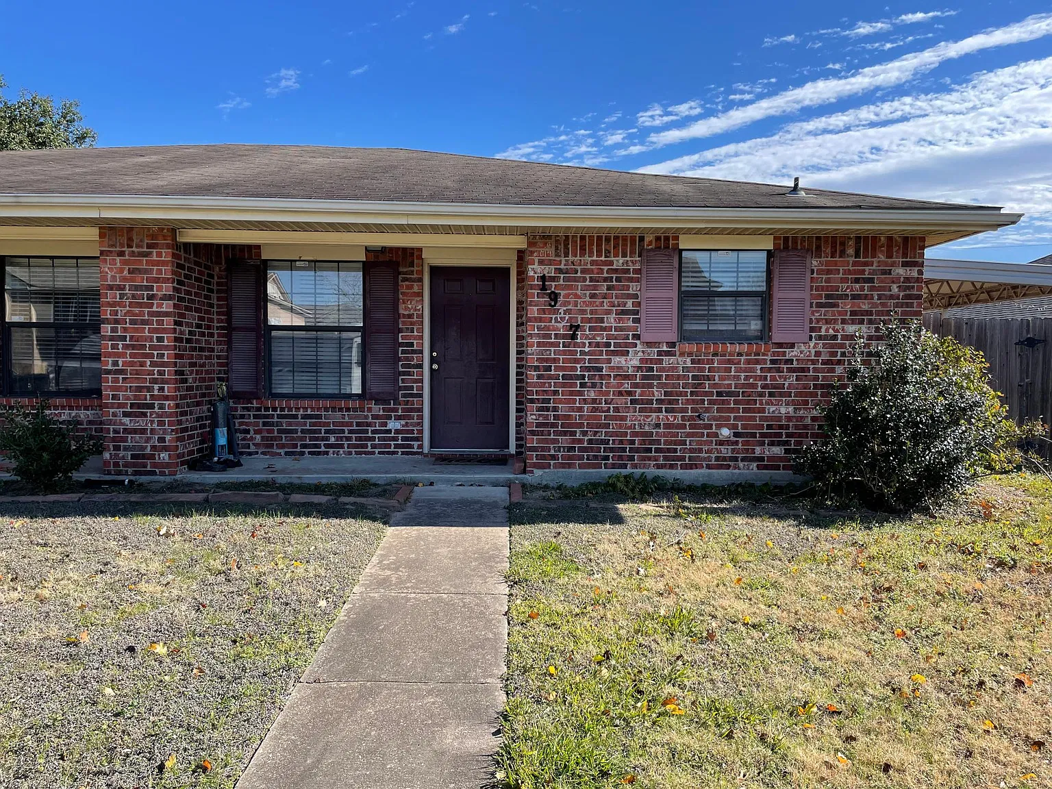 3 bed, 1104 sqft, $1,550 — Photo 1
