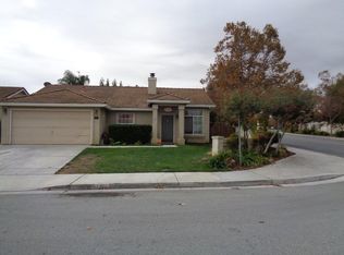 2101 Burlwood Dr, Hollister, CA