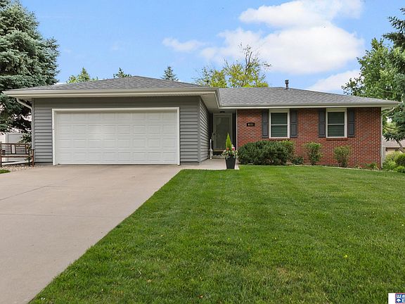 3rd image of 6111 Fleetwood Dr