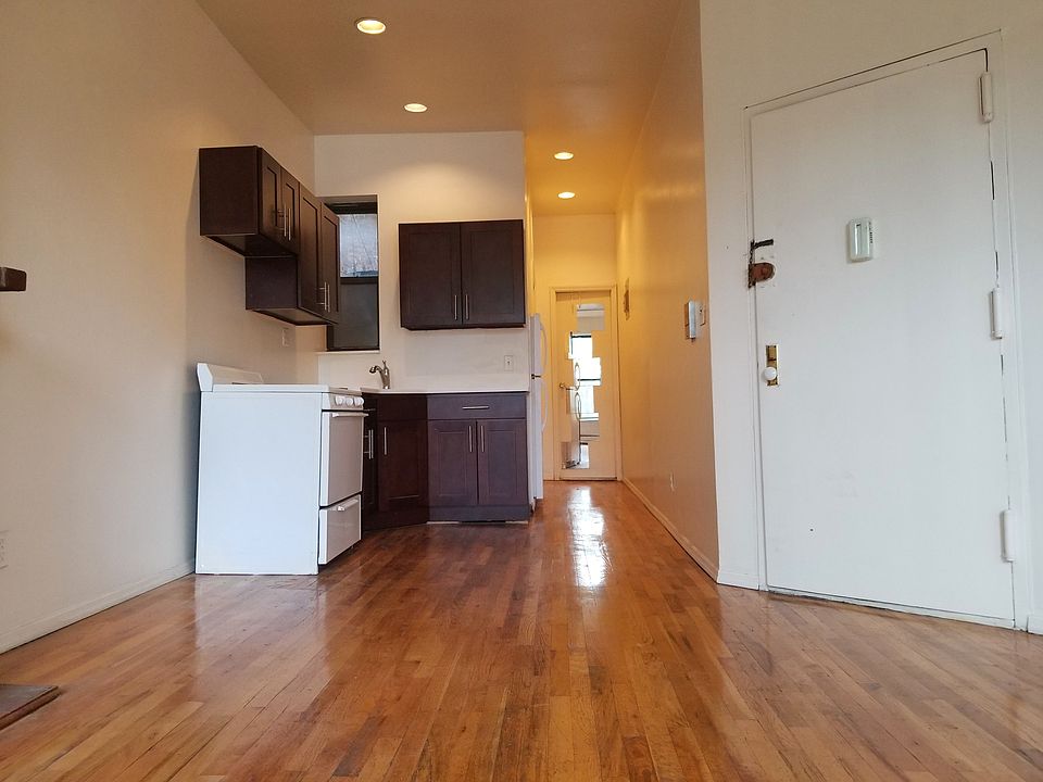 1st image of 38 Cumberland St APT 3D
