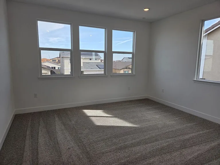 10325 Lubec Dr — Photo 6