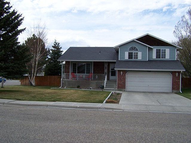1st image of 1284 Bluebird Ln
