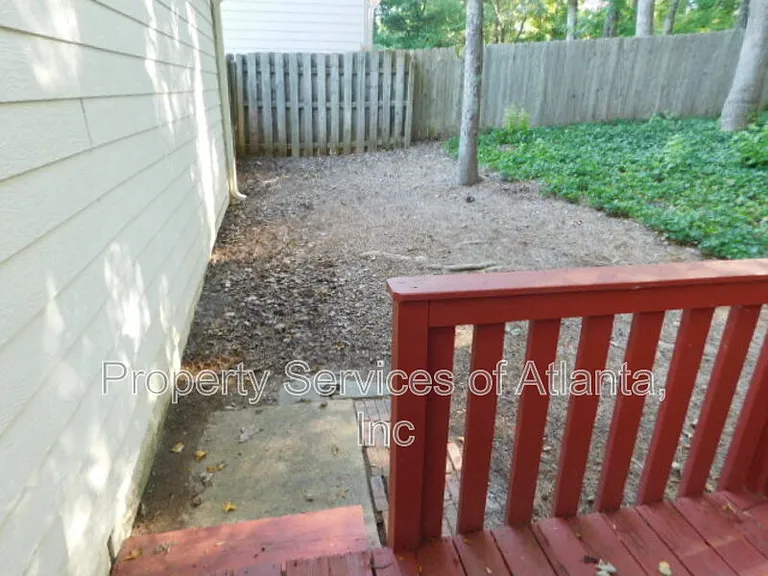 11215 Abbotts Station Dr — Photo 28