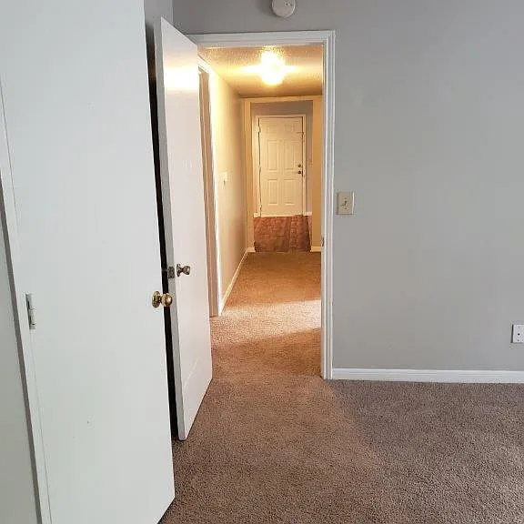 Cumberland Manor — Photo 25