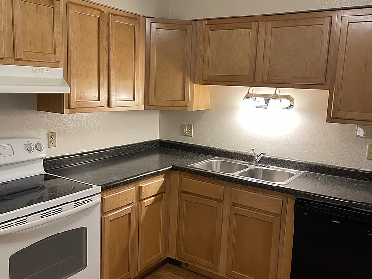 650 S Johnson St #2S — Photo 2
