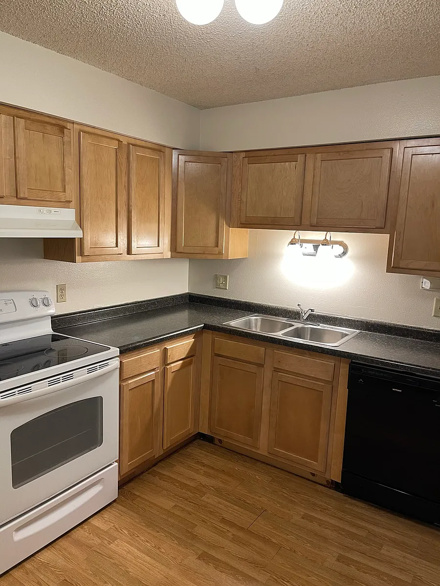 Building Photo - 650 S Johnson St #2S