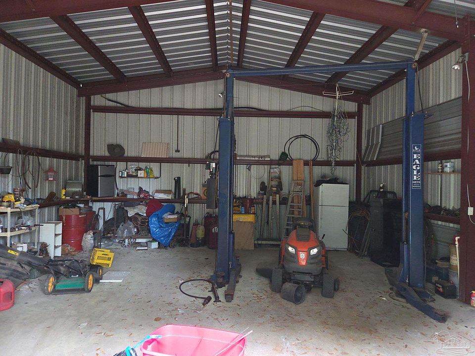 2nd image of 7991 Old Hickory Hammock Rd