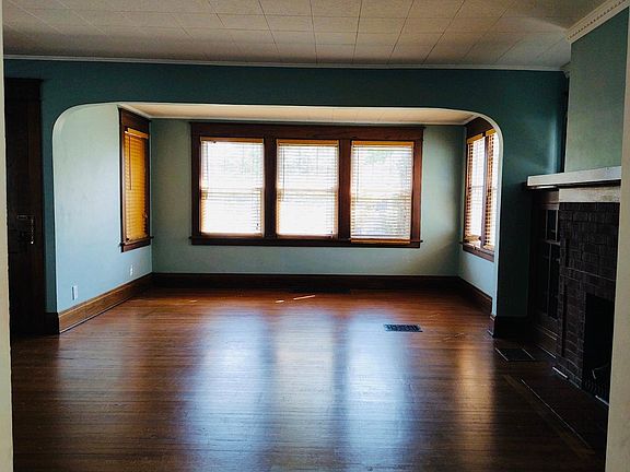 2nd image of 273 Wabash Ave #1