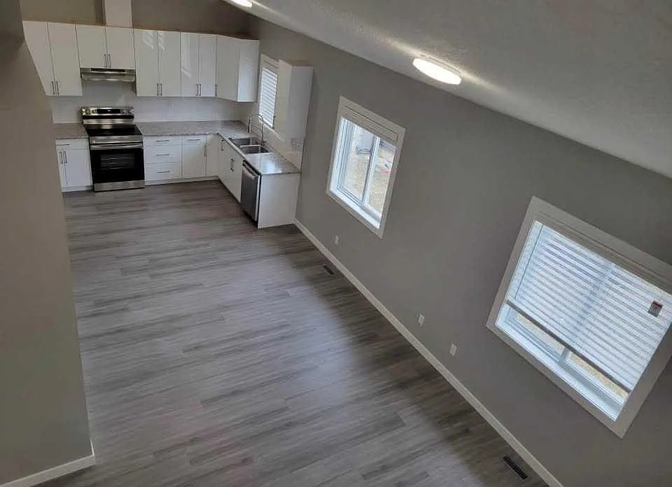 3 bed, 2.5 bath, $2,100 — Photo 2