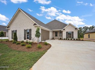 219 Bronson Bnd, Flowood, MS 39232
