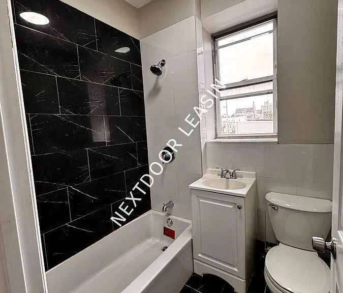 171 Delaware Ave #11M — Photo 2
