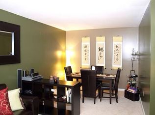 22960 Regent Ter, Sterling, VA 20166