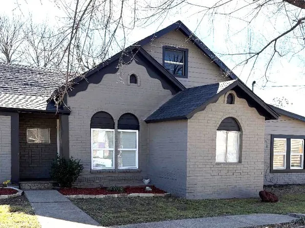 2010 Wesley Dr, Arlington, TX 76012