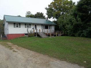 22 Garfield St, Calais, ME 04619