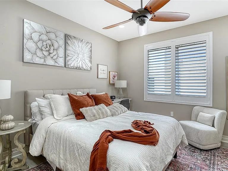 235 Cocoanut Ave #106B — Photo 26