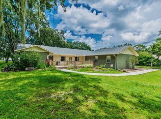 506 Cloverleaf Dr, Lithia, FL 33547