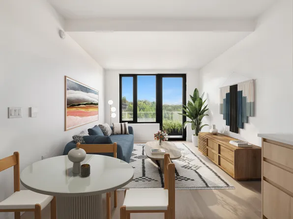 2395 Palisade Avenue image 1 of 8