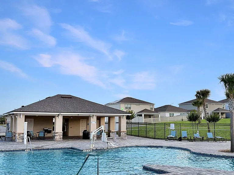 2279 Canyon Oak Dr — Photo 24