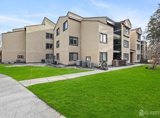 3226 Sayre Dr, Princeton, NJ 08540