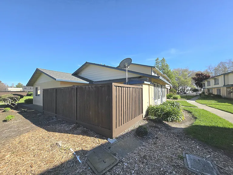 27756 Hummingbird Ct — Photo 19