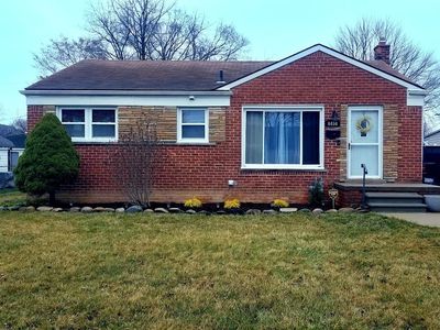 6456 Burnly St, Garden City, MI, 48135