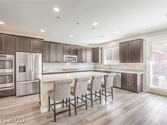 2nd image of 117 Pictor Ave