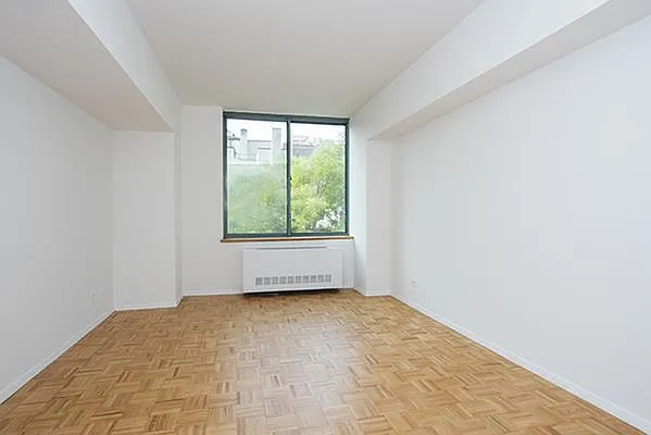 Sold by Sumitomo Real Estate Sales | media 11