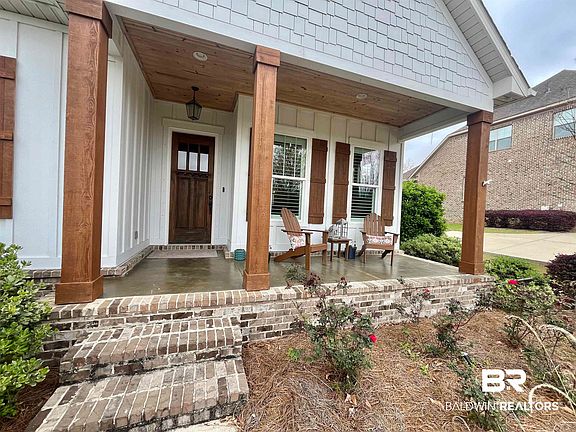 3rd image of 32004 Badger Ct