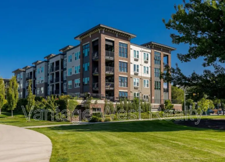 1800 Richter St #109 — Photo 3