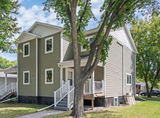 2029 1st Ave N APT B, Grand Forks, ND 58203