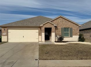 1801 Berry Ridge Trl, Aubrey, TX 76227