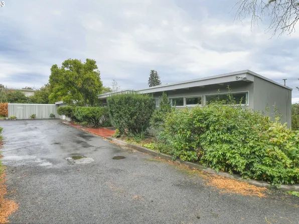 1042 Skyline Dr, Pendleton, OR 97801