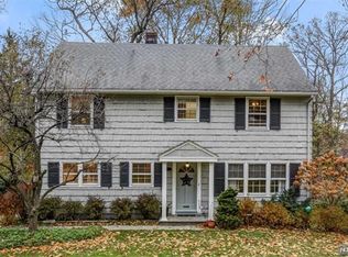 68 Afterglow Ave, Verona, NJ 07044