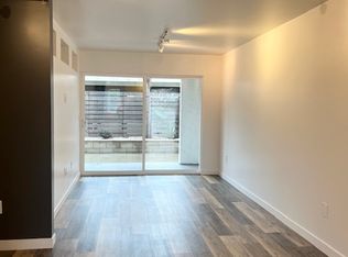 244 2nd St #F, Encinitas, CA 92024