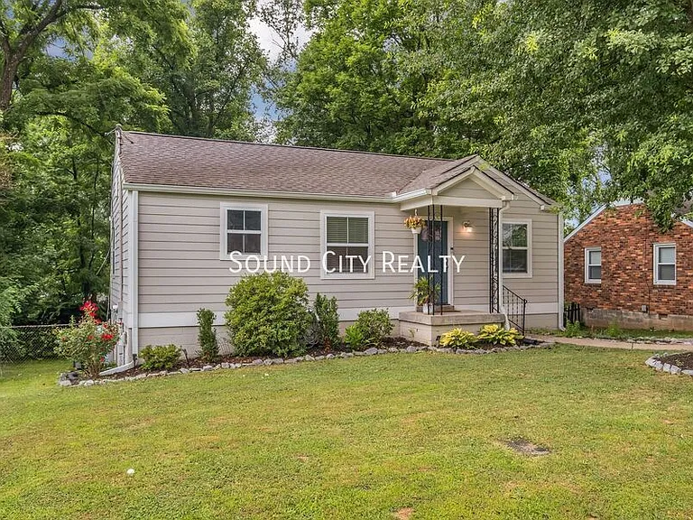 2929 Emery Dr — Photo 1