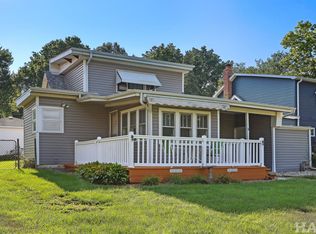 38410 N Lakeside Pl, Antioch, IL 60002