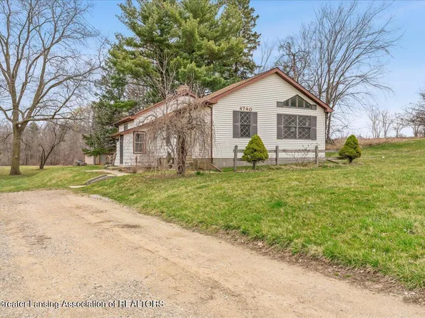 4740 W Clark Rd, Lansing, MI 48906