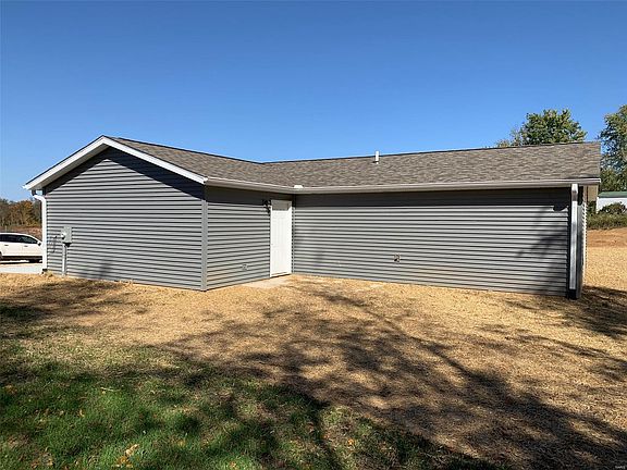 2nd image of 220 Southview Dr