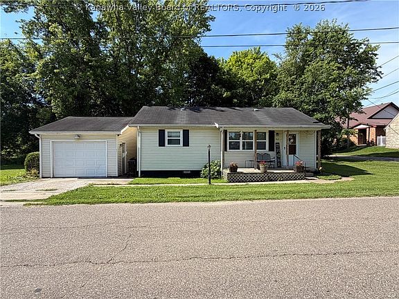 2nd image of 512 Burdette St