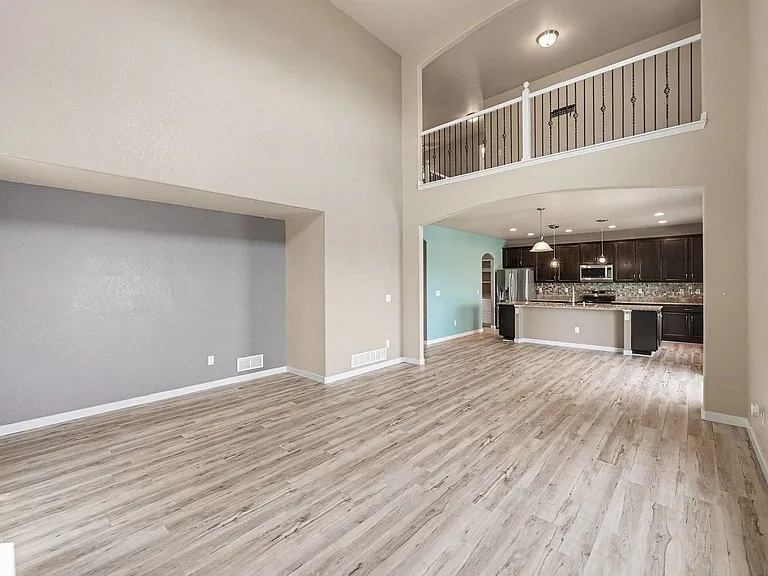 2721 Bridle Dr — Photo 9