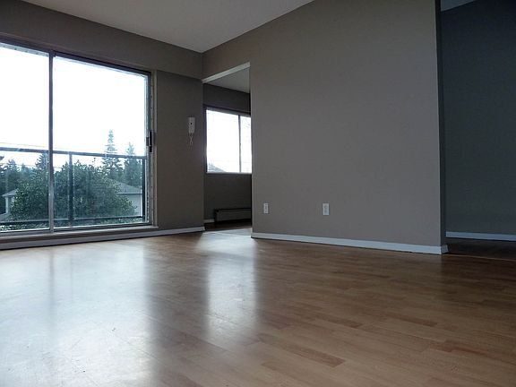 4th image of 12751 103rd Ave #2-bedroom