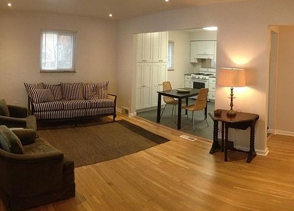 2nd image of 13 Oak Dr