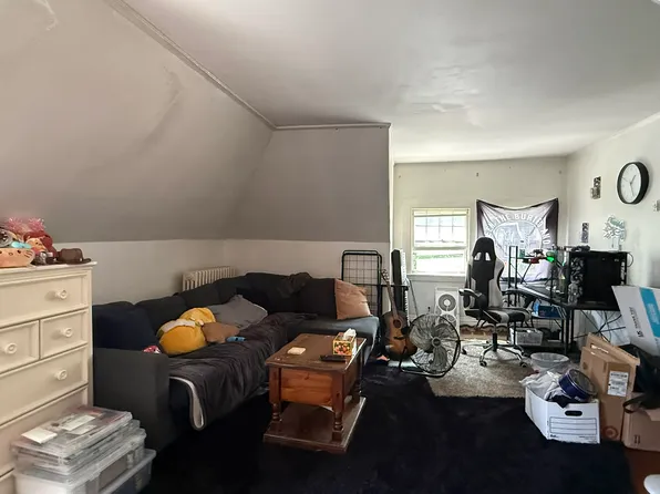 145 Naples Rd #3, Brookline, MA 02446